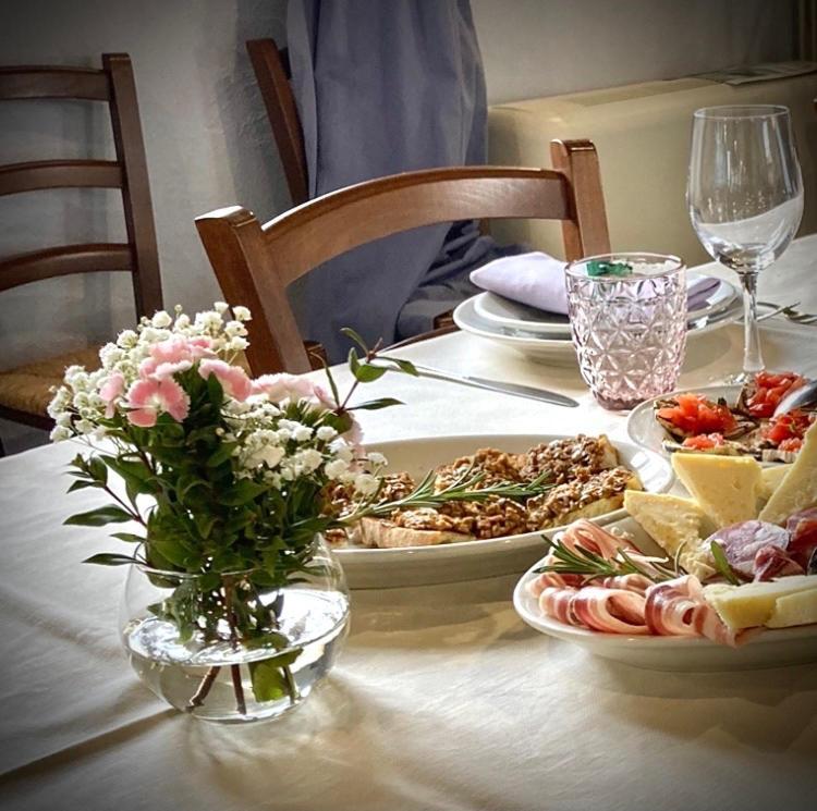Agriturismo Is Conchisceddas Gonnosfanadiga ภายนอก รูปภาพ